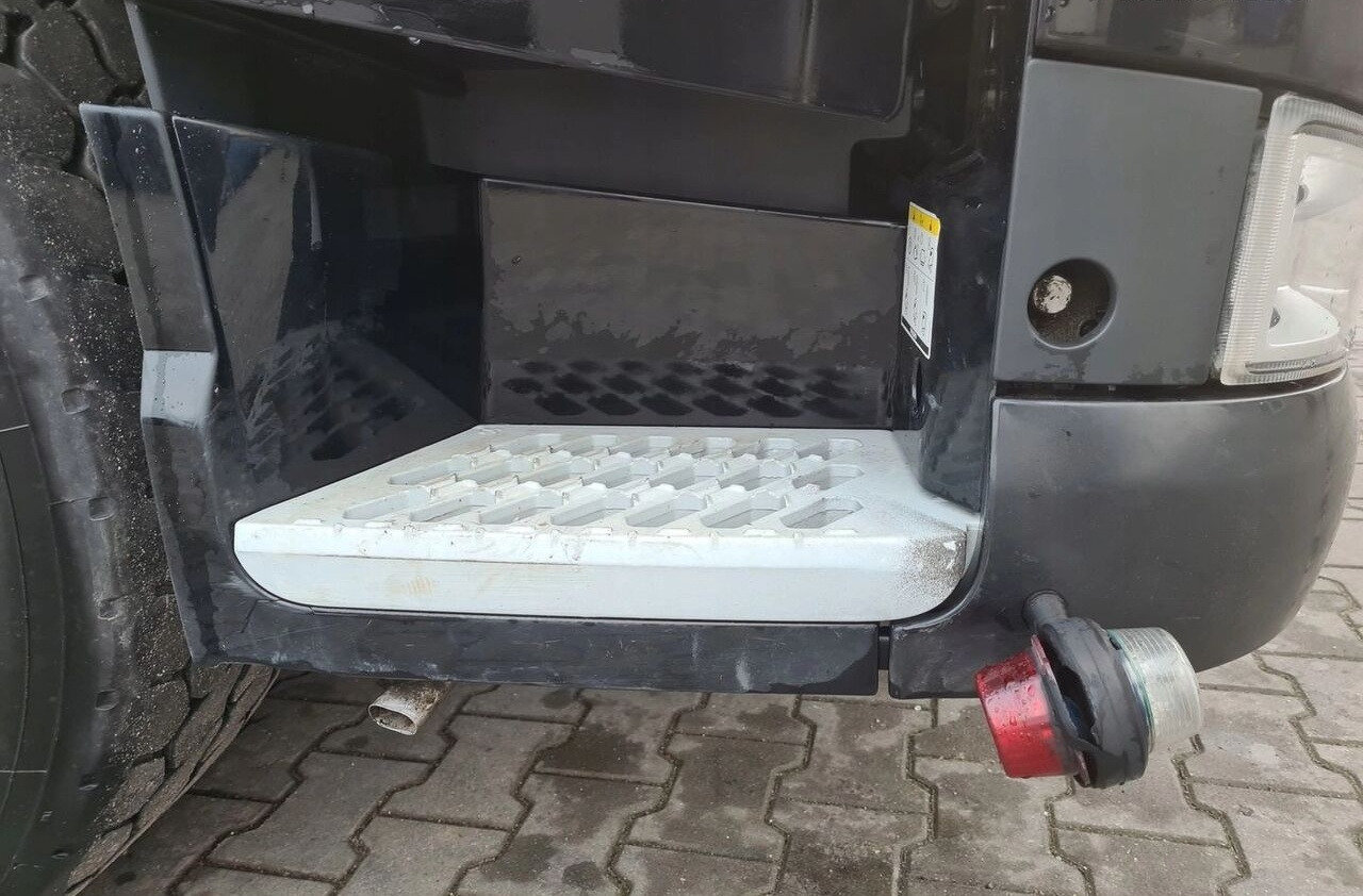 Volvo XENON ATRAPA GRILL FH 4 FH 16 EURO 6 Volvo XENON ATRAPA GRILL ZDERZAK VOLVO FH 4 FH 16 EURO 6 - Pare-chocs pour Camion: photos 5 Volvo XENON ATRAPA GRILL FH 4 FH 16 EURO 6 Volvo XENON ATRAPA GRILL ZDERZAK VOLVO FH 4 FH 16 EURO 6 - Pare-chocs pour Camion: photos 5