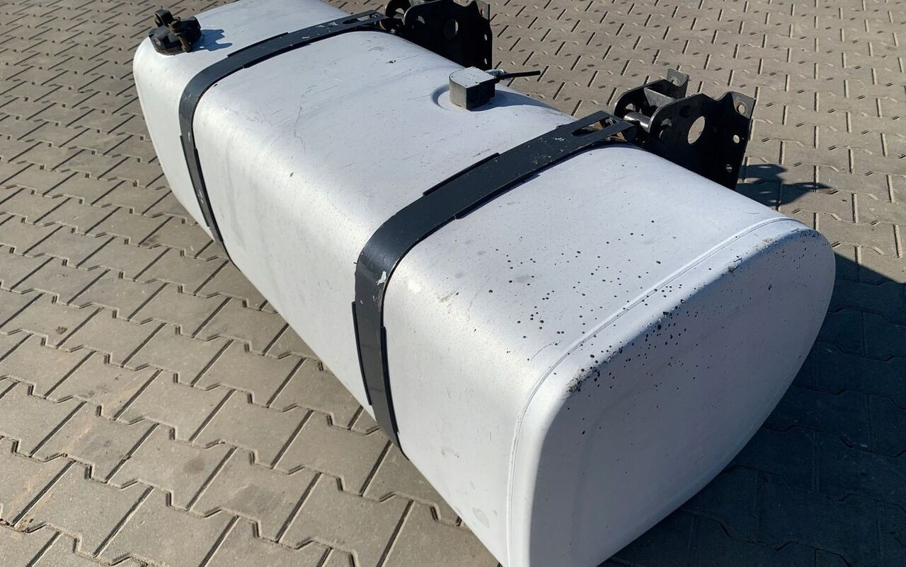 Volvo ZBIORNIK PALIWA RENAULT GAMA T LOW DECK 150x69x56 22038784 - Réservoir de carburant pour Camion: photos 1 Volvo ZBIORNIK PALIWA RENAULT GAMA T LOW DECK 150x69x56 22038784 - Réservoir de carburant pour Camion: photos 1