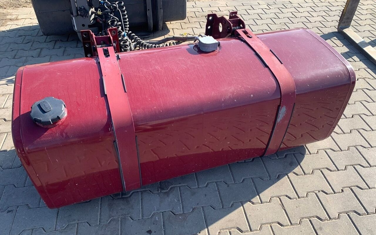 Volvo ZBIORNIK PALIWA VOLVO FH 4 FM 4 LOW DECK 150x69x56 1 - Réservoir de carburant pour Camion: photos 3 Volvo ZBIORNIK PALIWA VOLVO FH 4 FM 4 LOW DECK 150x69x56 1 - Réservoir de carburant pour Camion: photos 3