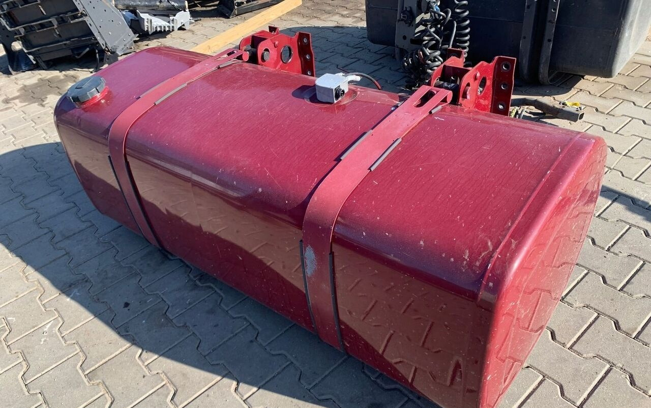 Volvo ZBIORNIK PALIWA VOLVO FH 4 FM 4 LOW DECK 150x69x56 1 - Réservoir de carburant pour Camion: photos 4 Volvo ZBIORNIK PALIWA VOLVO FH 4 FM 4 LOW DECK 150x69x56 1 - Réservoir de carburant pour Camion: photos 4