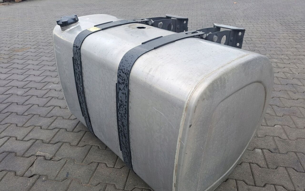 Volvo ZBIORNIK PALIWA VOLVO FH 4 FM 4 RENAULT GAMA T 110x70x70 21516448 - Réservoir de carburant pour Camion: photos 5 Volvo ZBIORNIK PALIWA VOLVO FH 4 FM 4 RENAULT GAMA T 110x70x70 21516448 - Réservoir de carburant pour Camion: photos 5