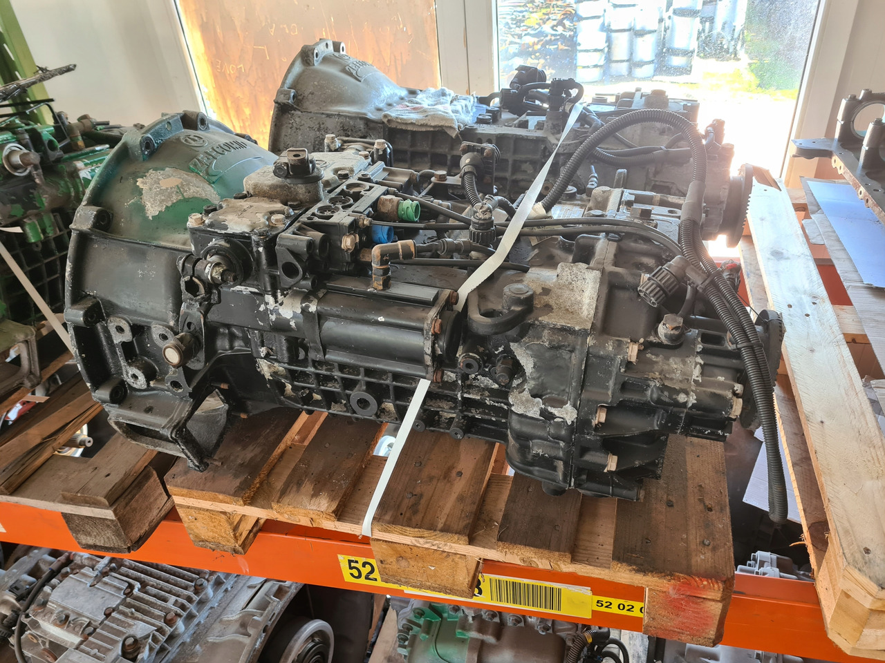 ZF MANUAL ZF 9S1110 TO RENAULT DXI VOLVO FE - Boîte de vitesse: photos 1 ZF MANUAL ZF 9S1110 TO RENAULT DXI VOLVO FE - Boîte de vitesse: photos 1