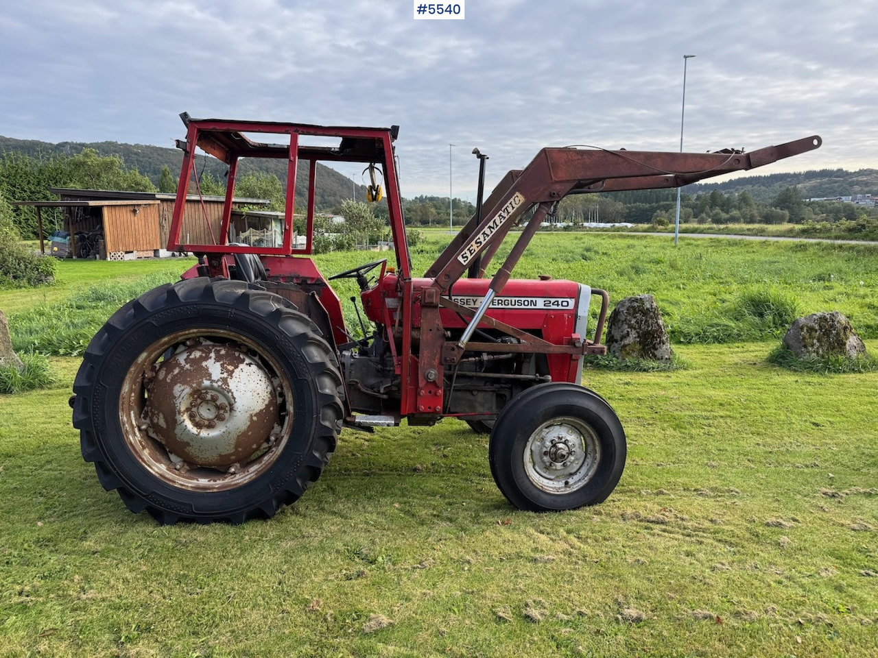 1982 Massey Ferguson 235 w/front loader. - Tracteur agricole: photos 5 1982 Massey Ferguson 235 w/front loader. - Tracteur agricole: photos 5