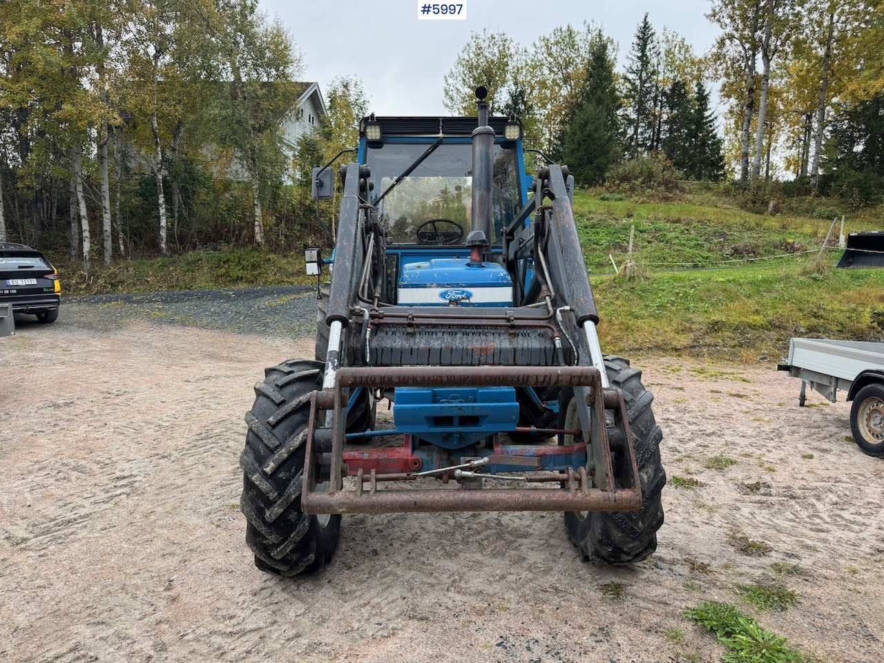 Tracteur agricole 1983 Ford 5610 with Front Loader: photos 5