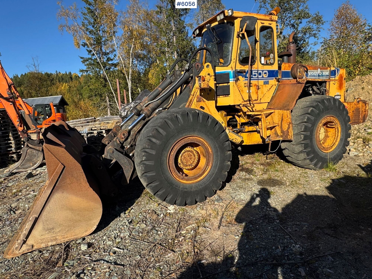 1983 Volvo BM 4500 repair object - Chargeuse sur pneus: photos 3 1983 Volvo BM 4500 repair object - Chargeuse sur pneus: photos 3