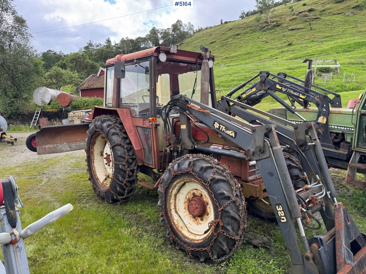 1984 International Harvester 833, 40 km/h - Tracteur agricole: photos 2 1984 International Harvester 833, 40 km/h - Tracteur agricole: photos 2
