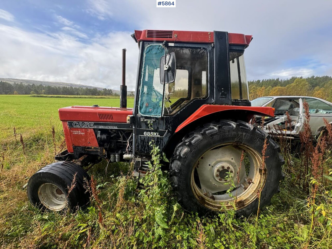 1985 Case 685 XL. Repair object. - Tracteur agricole: photos 4 1985 Case 685 XL. Repair object. - Tracteur agricole: photos 4