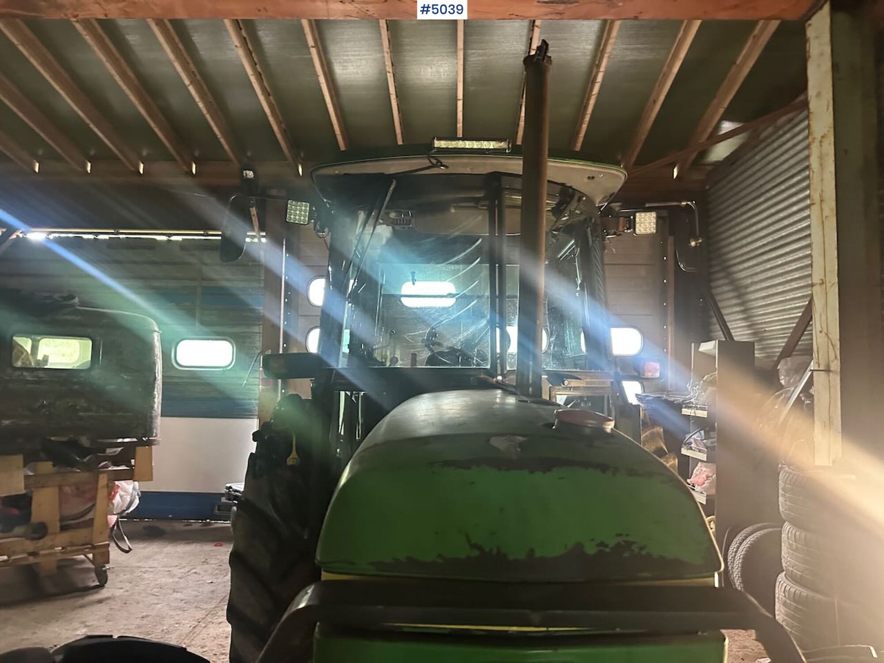 1987 John Deere 2850 Synchron w/ front loader - Tracteur agricole: photos 3 1987 John Deere 2850 Synchron w/ front loader - Tracteur agricole: photos 3