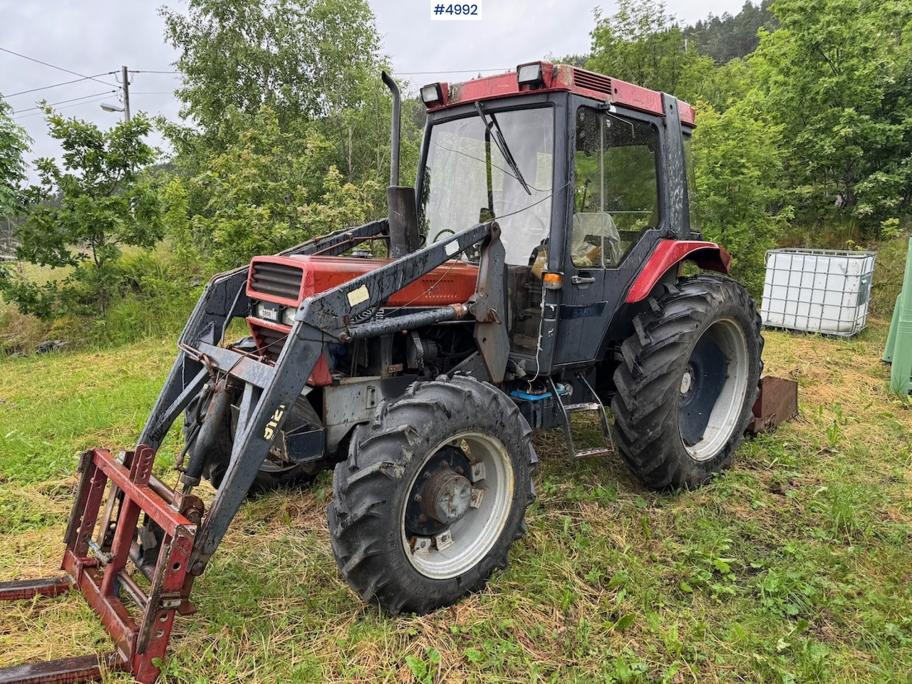 1988 Case International 585 XL w/ front loader. - Tracteur agricole: photos 4 1988 Case International 585 XL w/ front loader. - Tracteur agricole: photos 4