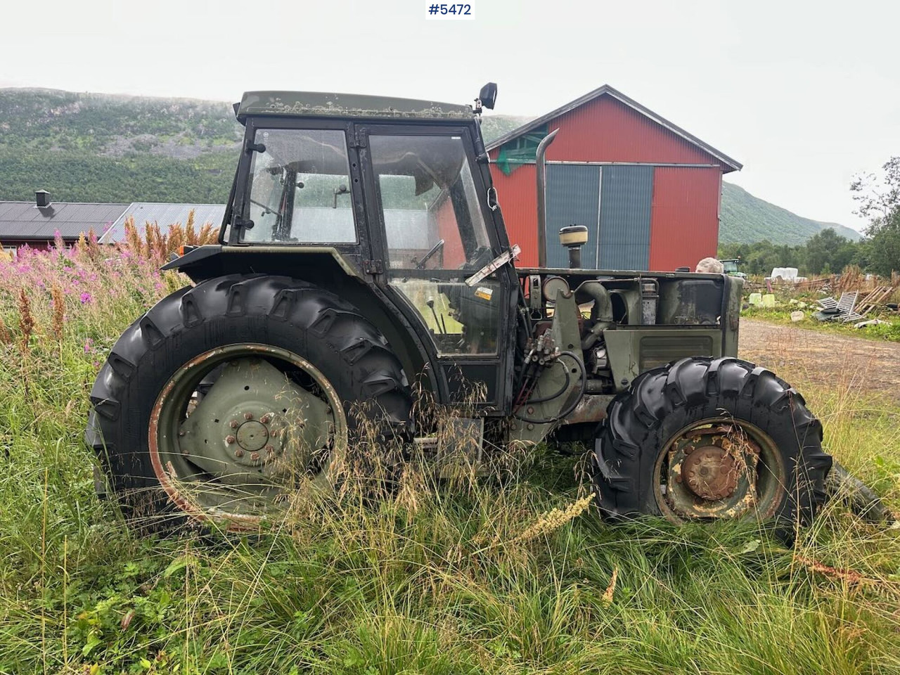 1988 Massey-Ferguson 375 tractor w/ front loader, earthmoving bucket and snow bucket. - Tracteur agricole: photos 4 1988 Massey-Ferguson 375 tractor w/ front loader, earthmoving bucket and snow bucket. - Tracteur agricole: photos 4