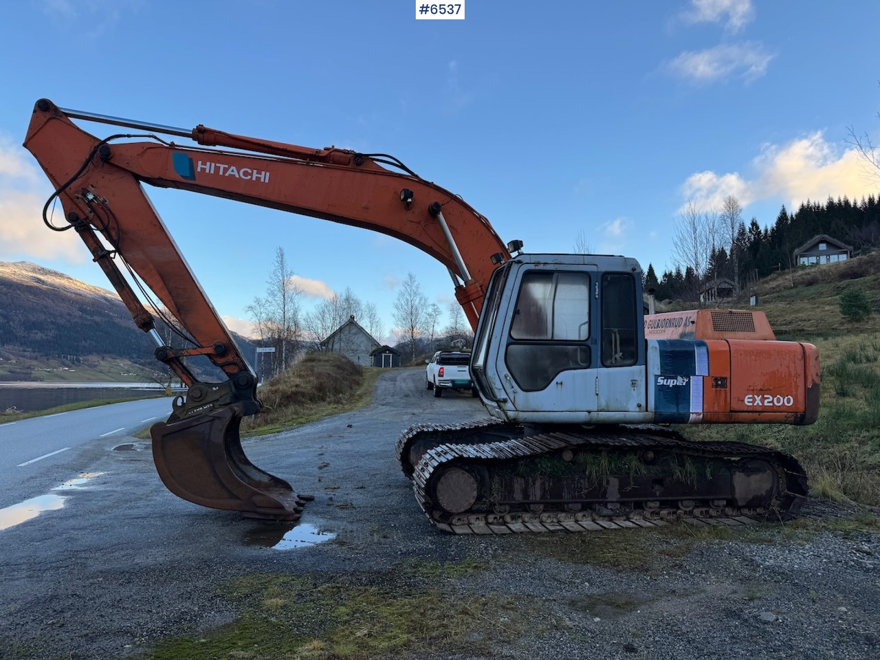 1992 Hitachi EX 200-2. Few hours. - Pelle sur chenille: photos 3 1992 Hitachi EX 200-2. Few hours. - Pelle sur chenille: photos 3
