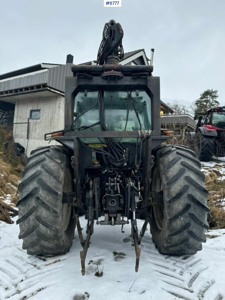 Tracteur agricole 1993 Valmet 8100 with Hiab FMV crane and log trailer: photos 9 Tracteur agricole 1993 Valmet 8100 with Hiab FMV crane and log trailer: photos 9