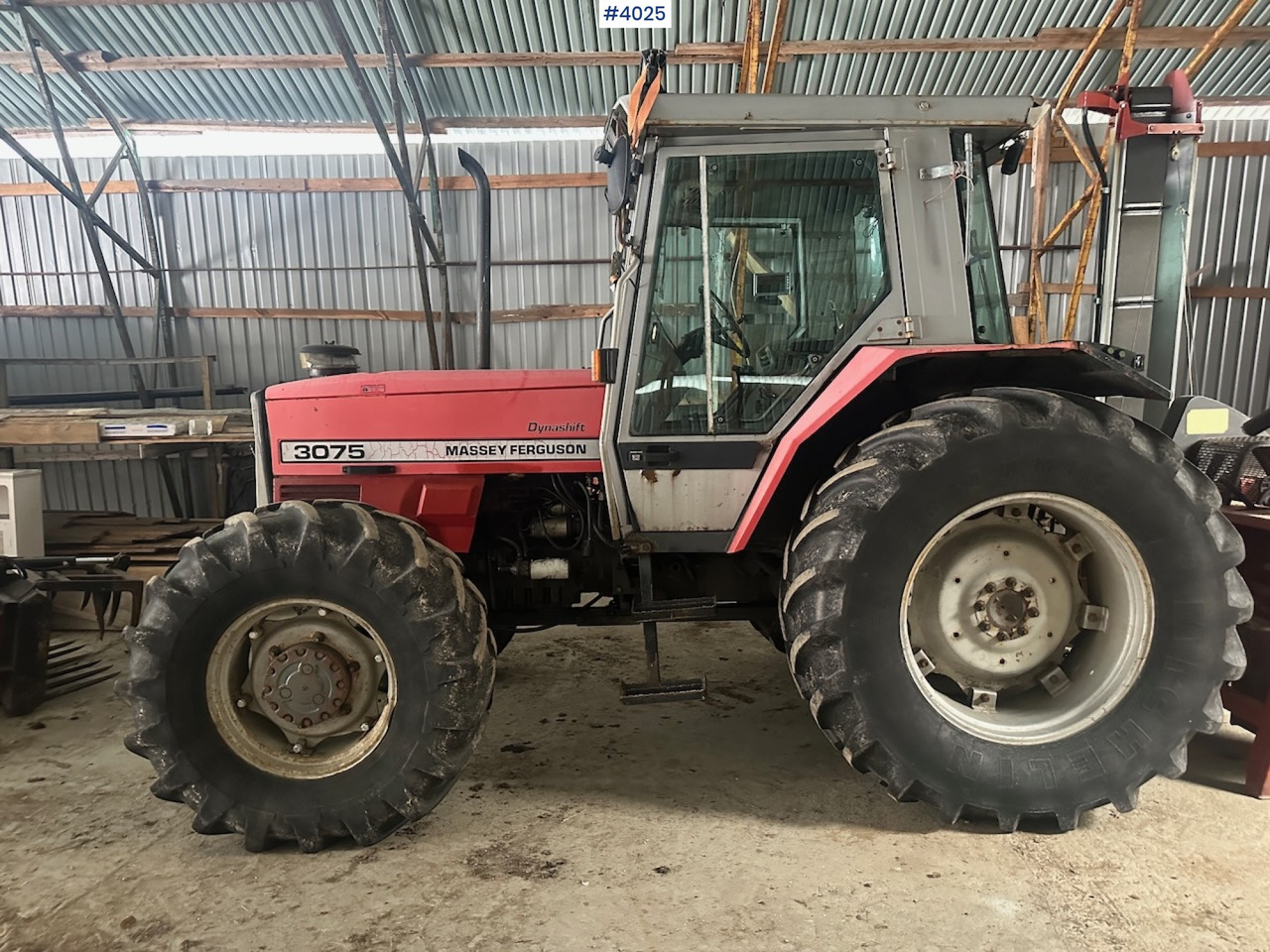 1994 Massey Ferguson 3075 4x4 tractor. WATCH VIDEO. - Tracteur agricole: photos 3 1994 Massey Ferguson 3075 4x4 tractor. WATCH VIDEO. - Tracteur agricole: photos 3