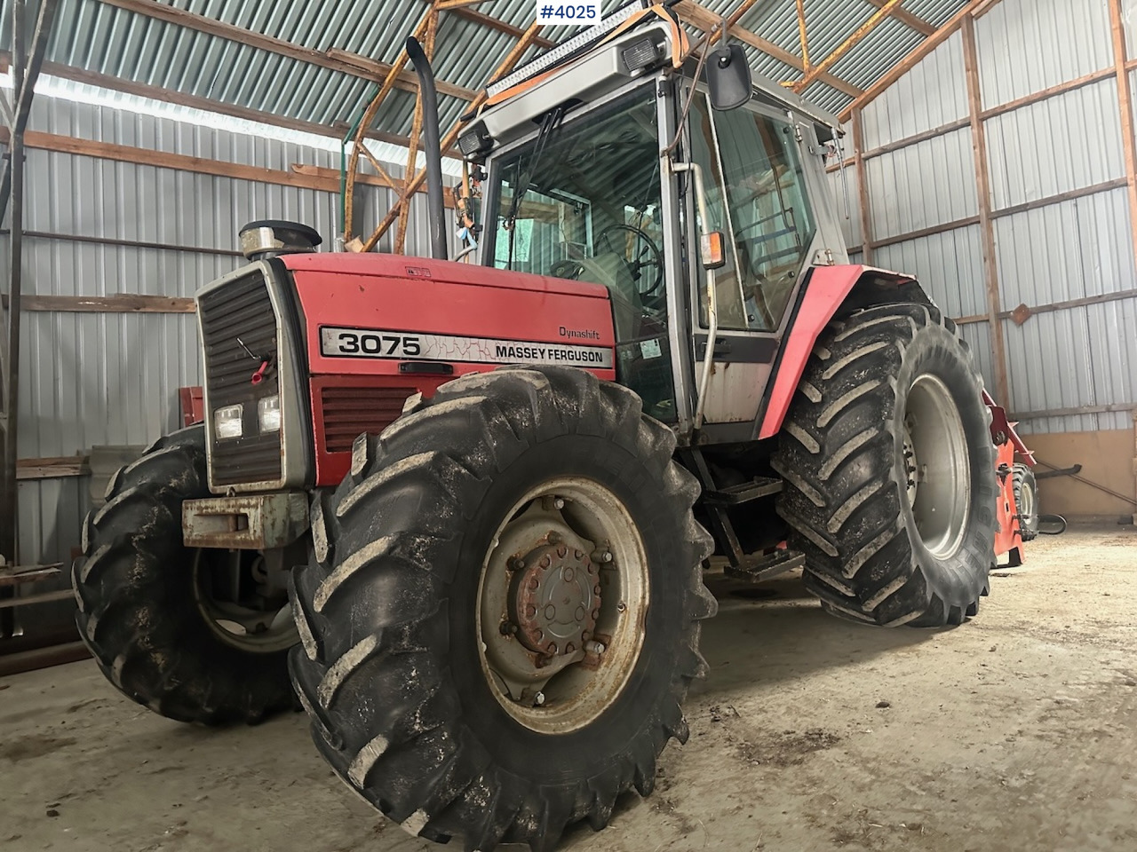 1994 Massey Ferguson 3075 4x4 tractor. WATCH VIDEO. - Tracteur agricole: photos 4 1994 Massey Ferguson 3075 4x4 tractor. WATCH VIDEO. - Tracteur agricole: photos 4