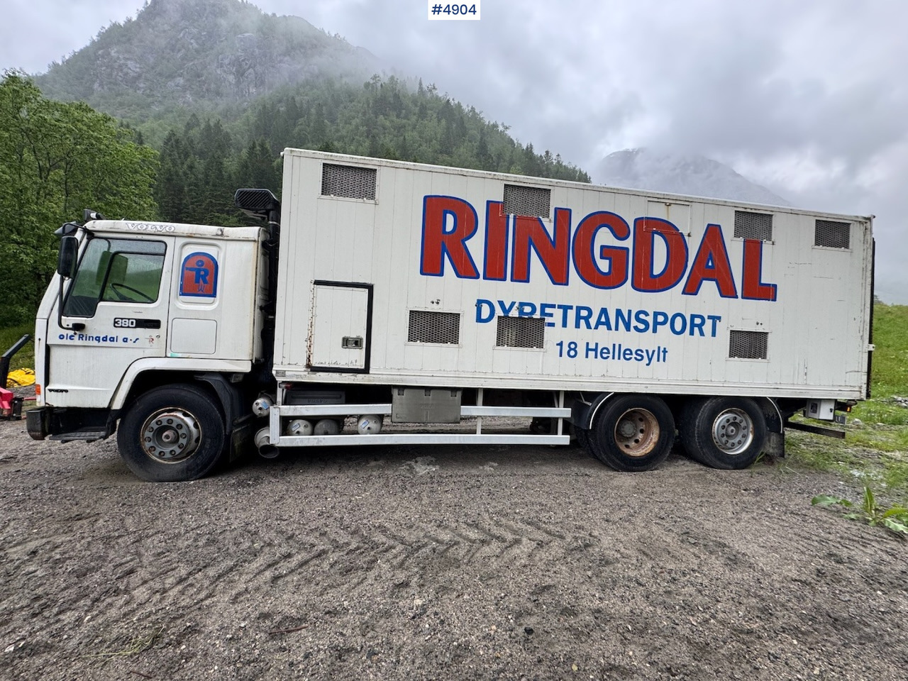 1996 Volvo FL12 6x2 Animal transport. - Camion bétaillère: photos 2 1996 Volvo FL12 6x2 Animal transport. - Camion bétaillère: photos 2