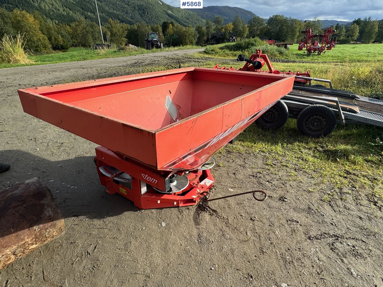 Crédit-bail  1997 Rauch MDS 921 Fertilizer spreader, partial repair project 1997 Rauch MDS 921 Fertilizer spreader, partial repair project: photos 9