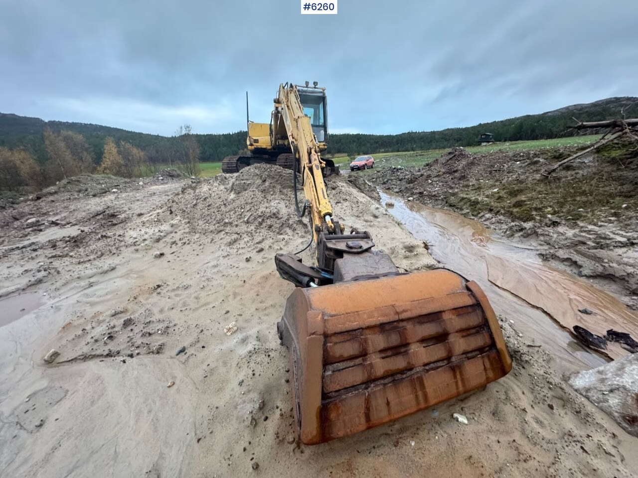 1998 Komatsu PC130-6K with Grading Bucket and Digging Bucket! - Pelle: photos 5 1998 Komatsu PC130-6K with Grading Bucket and Digging Bucket! - Pelle: photos 5