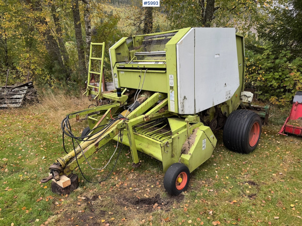 Matériel de fenaison 1999 Claas Rollant 46 Rotocut and a dividing baler.: photos 11