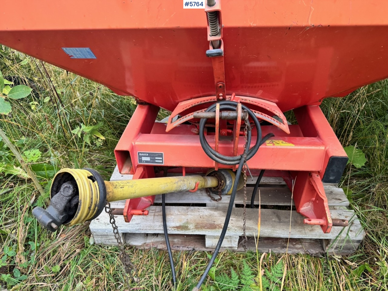 1999 Rauch MDS 81 Fertiliser Spreader - Distributeur d'engrais: photos 3 1999 Rauch MDS 81 Fertiliser Spreader - Distributeur d'engrais: photos 3