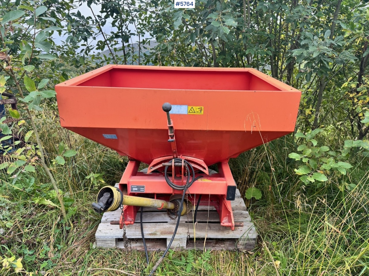 1999 Rauch MDS 81 Fertiliser Spreader - Distributeur d'engrais: photos 2 1999 Rauch MDS 81 Fertiliser Spreader - Distributeur d'engrais: photos 2