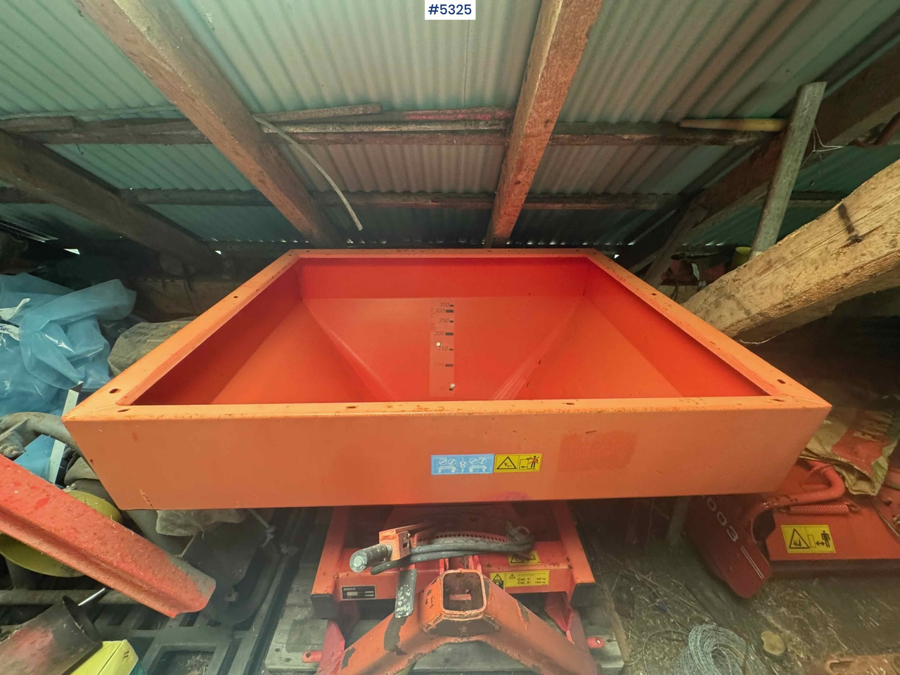 1999 Rauch MDS 81 fertilizer spreader - Distributeur d'engrais: photos 4 1999 Rauch MDS 81 fertilizer spreader - Distributeur d'engrais: photos 4