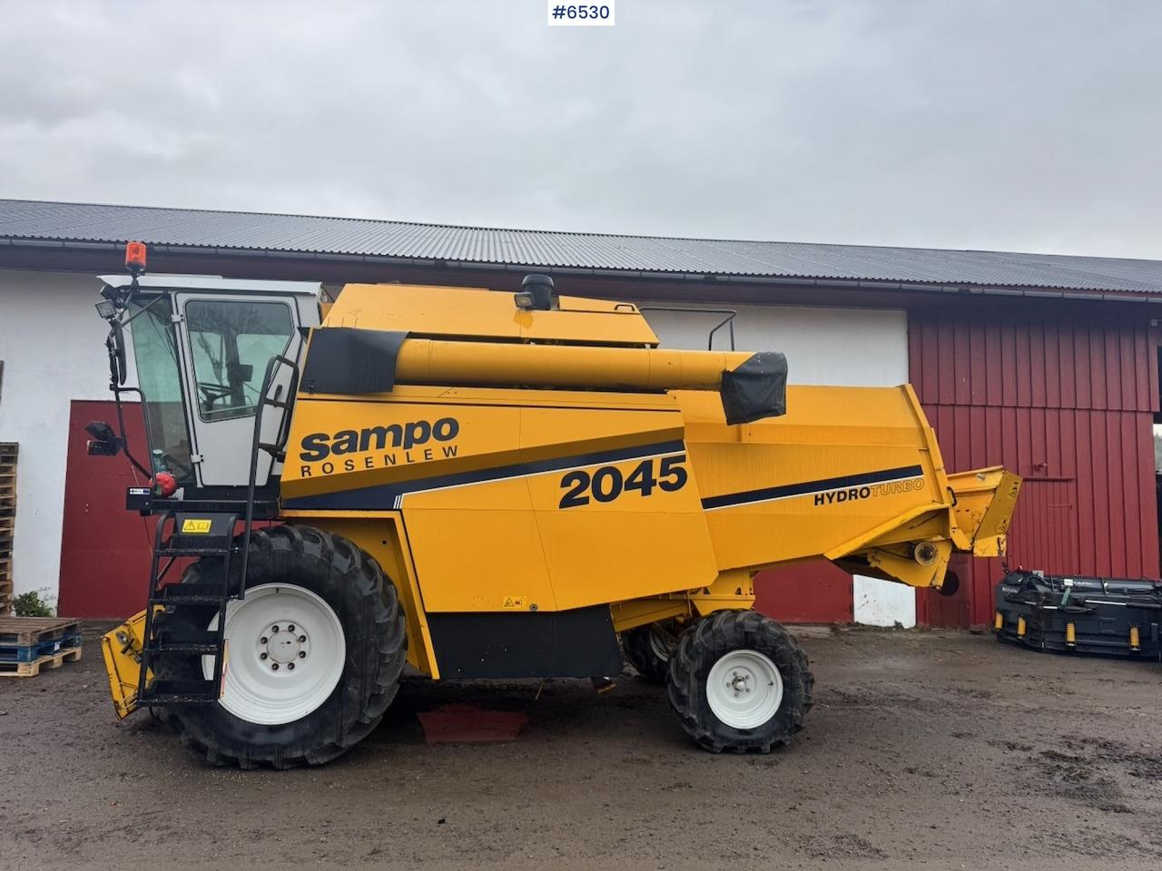2000 Sampo Rosenlaw SR2045 Combine. 1560 hours! - Moissonneuse-batteuse: photos 3 2000 Sampo Rosenlaw SR2045 Combine. 1560 hours! - Moissonneuse-batteuse: photos 3