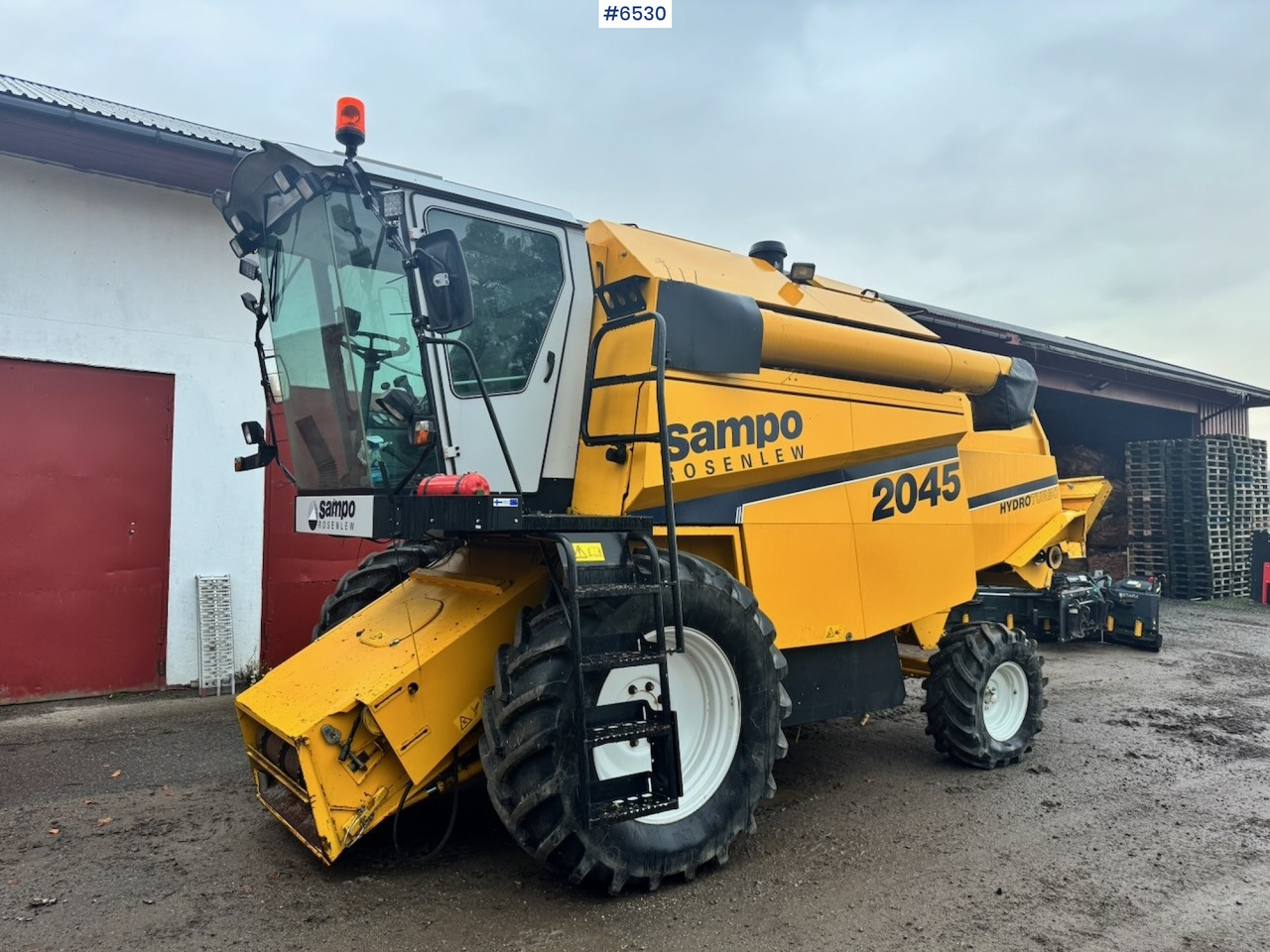 2000 Sampo Rosenlaw SR2045 Combine. 1560 hours! - Moissonneuse-batteuse: photos 2 2000 Sampo Rosenlaw SR2045 Combine. 1560 hours! - Moissonneuse-batteuse: photos 2