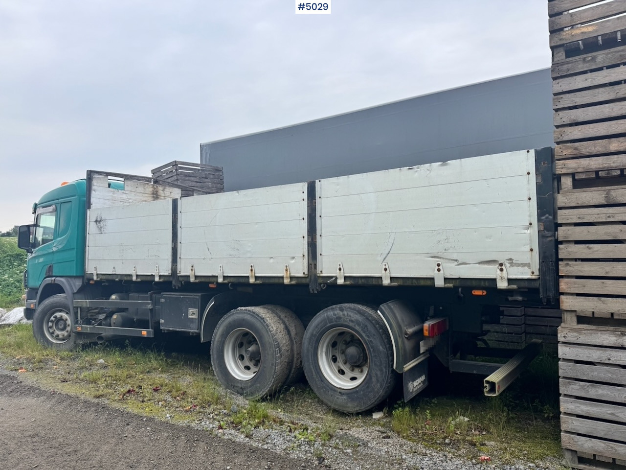 2000 Scania P124 6x2 Tipper truck - Camion benne: photos 4 2000 Scania P124 6x2 Tipper truck - Camion benne: photos 4