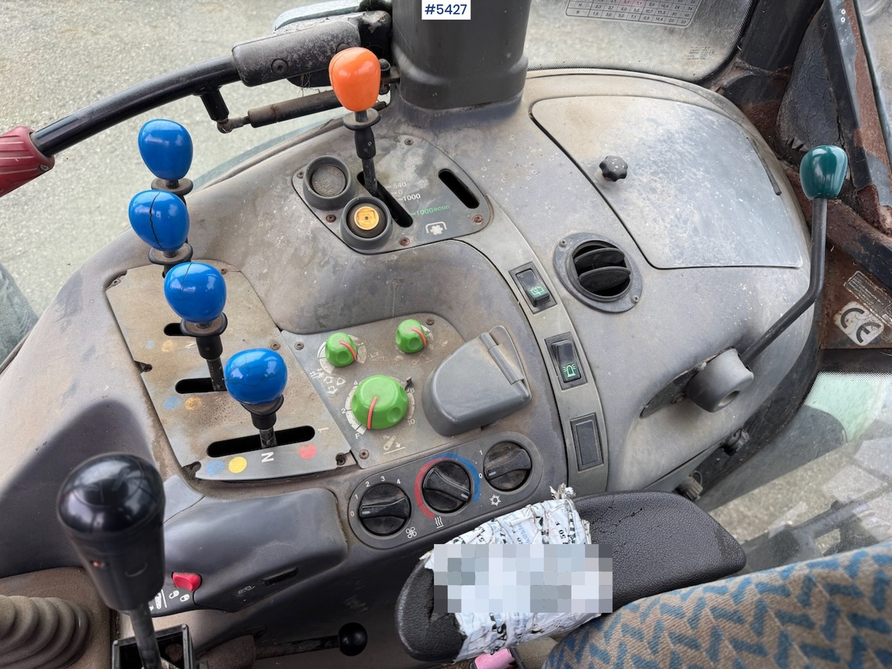 Tracteur agricole 2001 Deutz Fahr Agrotron 90 w/front loader.: photos 20 Tracteur agricole 2001 Deutz Fahr Agrotron 90 w/front loader.: photos 20