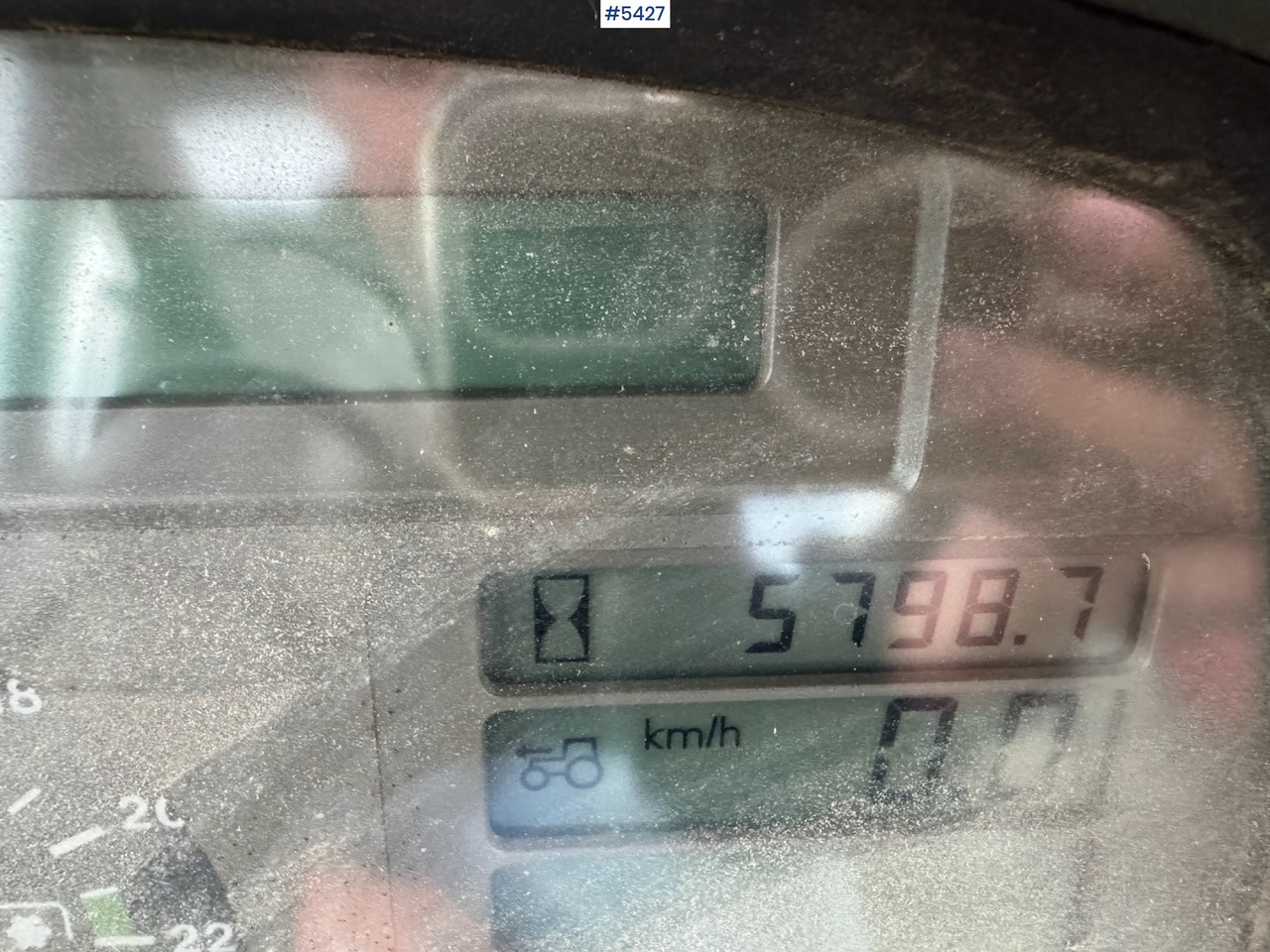 Tracteur agricole 2001 Deutz Fahr Agrotron 90 w/front loader.: photos 18 Tracteur agricole 2001 Deutz Fahr Agrotron 90 w/front loader.: photos 18