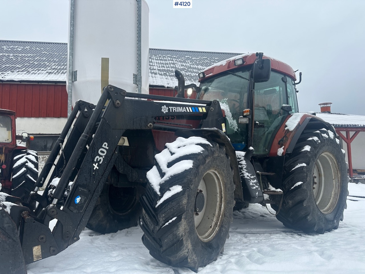 2002 CASE MX 135 MAXXUM 4x4 tractor with front loader. - Tracteur agricole: photos 3 2002 CASE MX 135 MAXXUM 4x4 tractor with front loader. - Tracteur agricole: photos 3