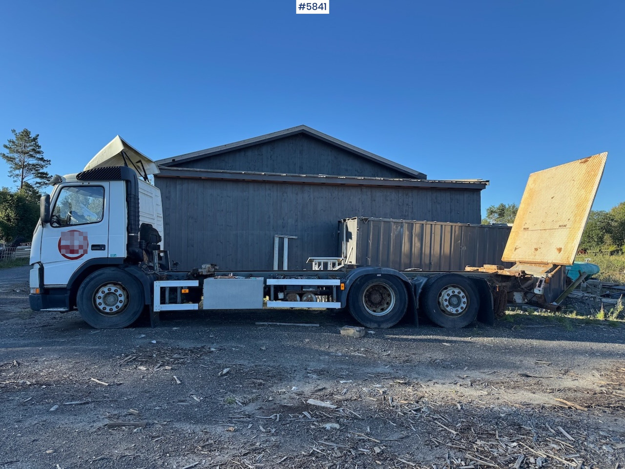 2002 Volvo FM 6x2. - Camion porte-conteneur/ Caisse mobile: photos 2 2002 Volvo FM 6x2. - Camion porte-conteneur/ Caisse mobile: photos 2