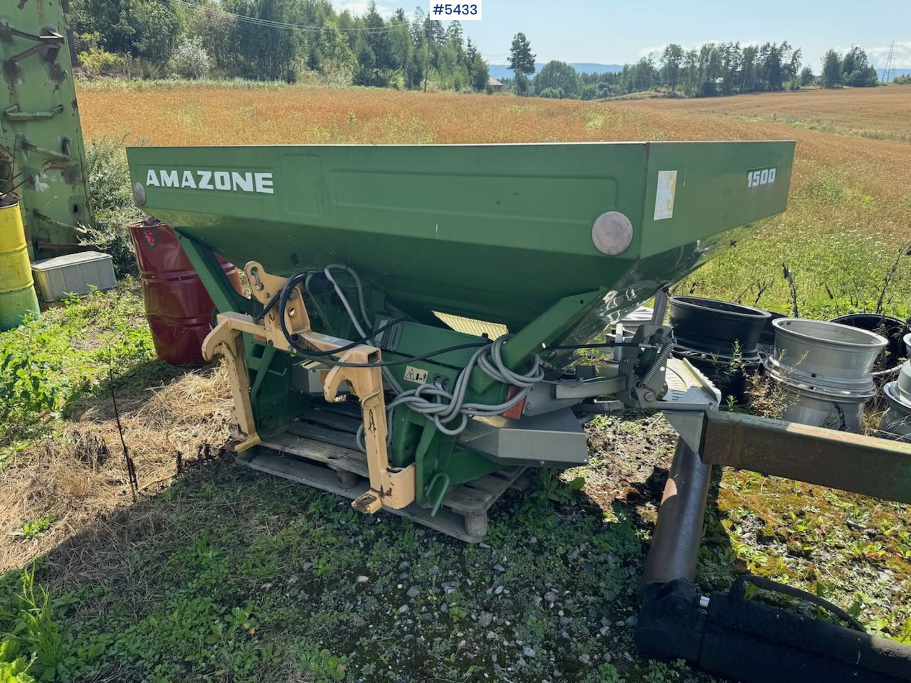 2003 Amazone ZA-M 1500 - Distributeur d'engrais: photos 1 2003 Amazone ZA-M 1500 - Distributeur d'engrais: photos 1