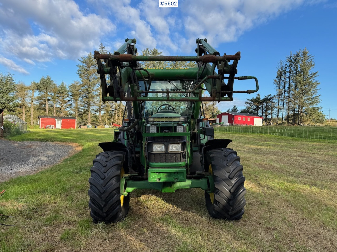 2004 John Deere 6220 w/front loader - Tracteur agricole: photos 3 2004 John Deere 6220 w/front loader - Tracteur agricole: photos 3