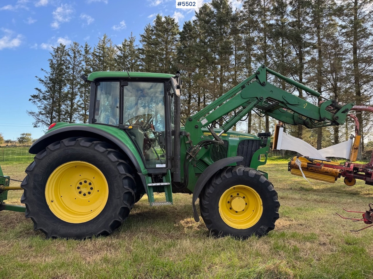 2004 John Deere 6220 w/front loader - Tracteur agricole: photos 5 2004 John Deere 6220 w/front loader - Tracteur agricole: photos 5