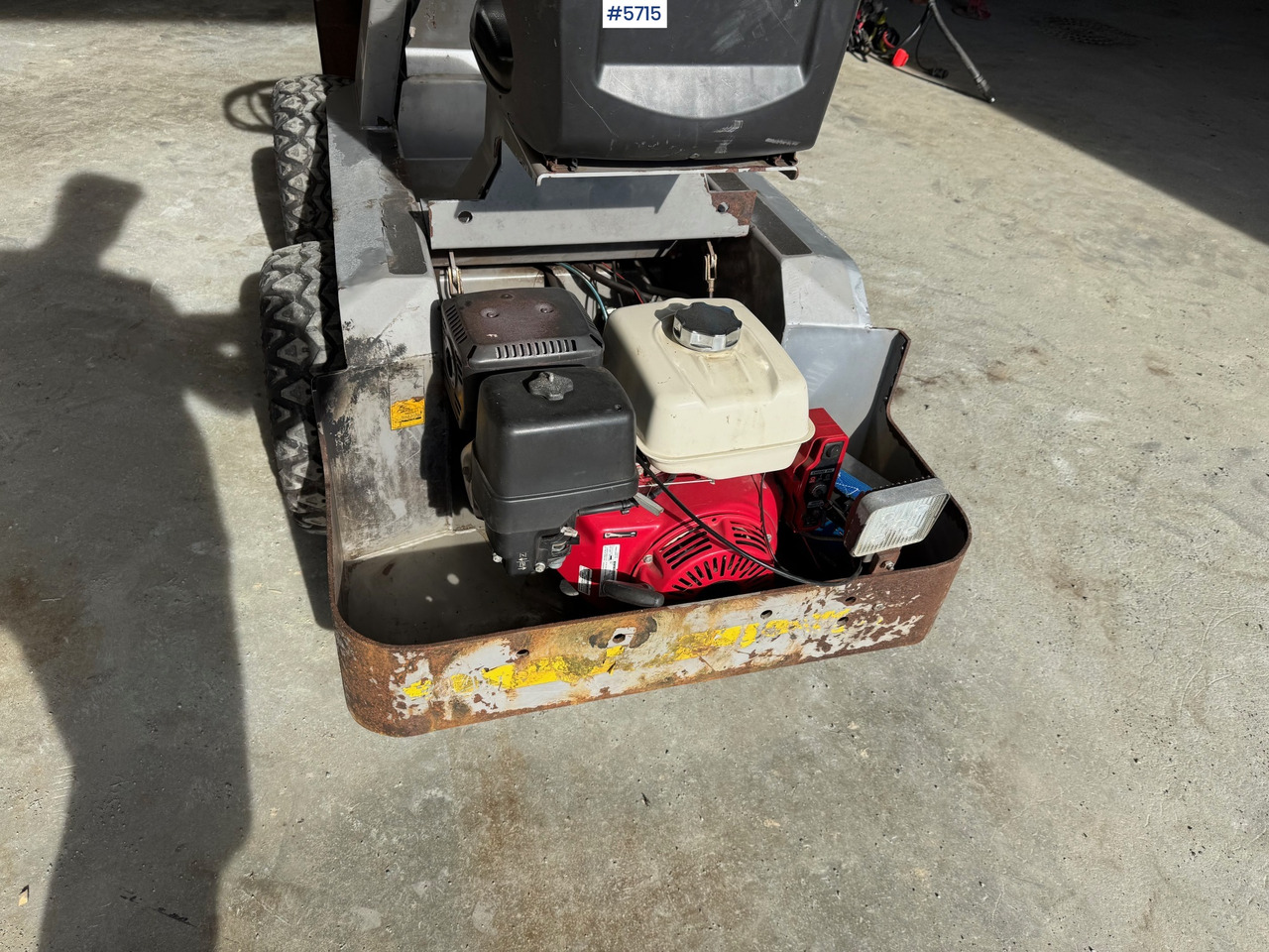 2005 Multione F14B - Valet de ferme: photos 5 2005 Multione F14B - Valet de ferme: photos 5