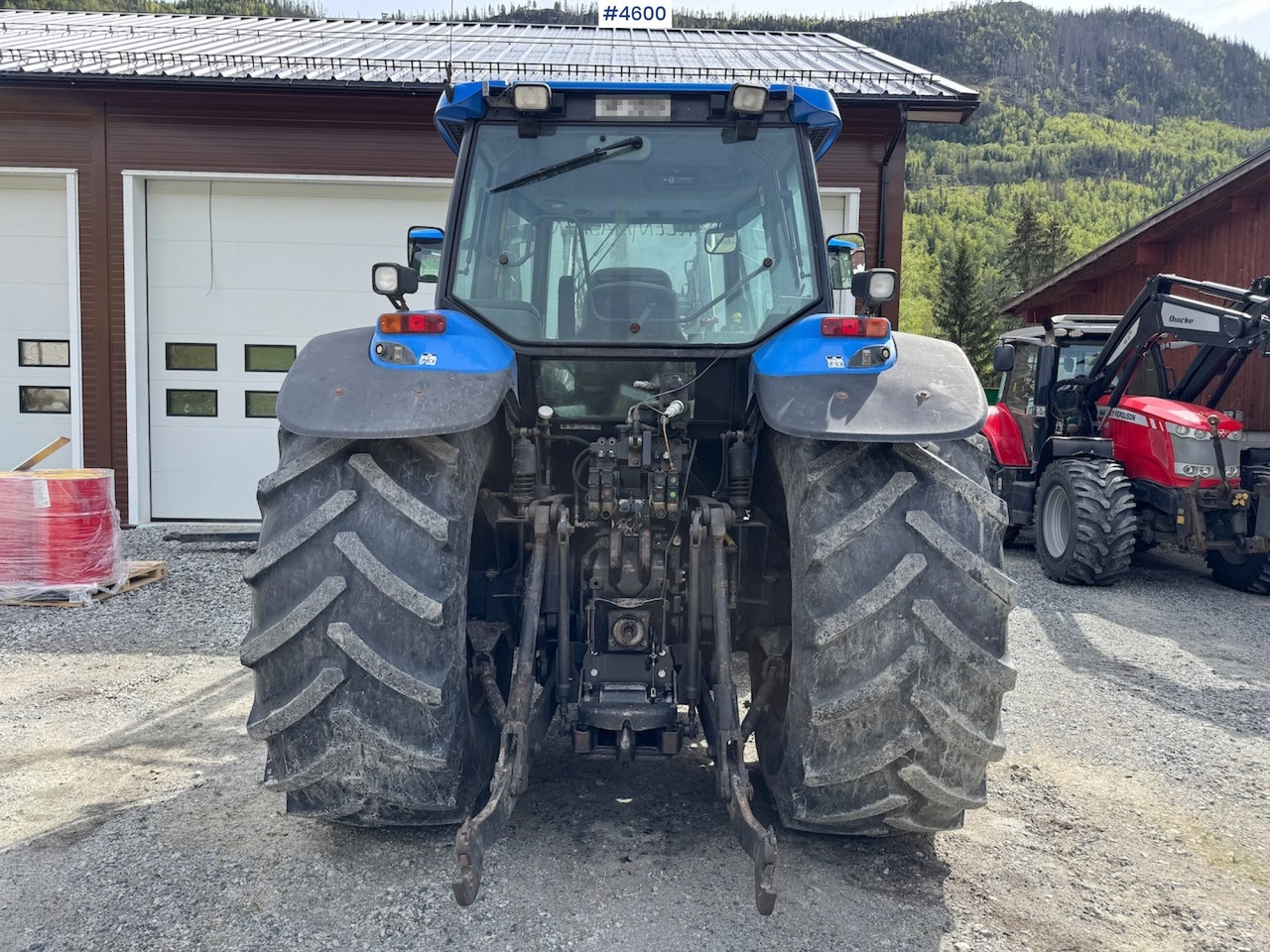2005 New Holland TM190 w/front loader - Tracteur agricole: photos 4 2005 New Holland TM190 w/front loader - Tracteur agricole: photos 4
