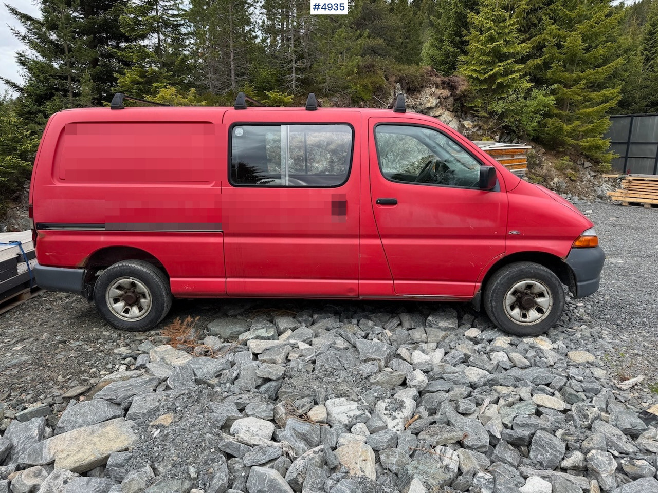 2005 Toyota Hiace 4WD Van. - Fourgon utilitaire: photos 5 2005 Toyota Hiace 4WD Van. - Fourgon utilitaire: photos 5