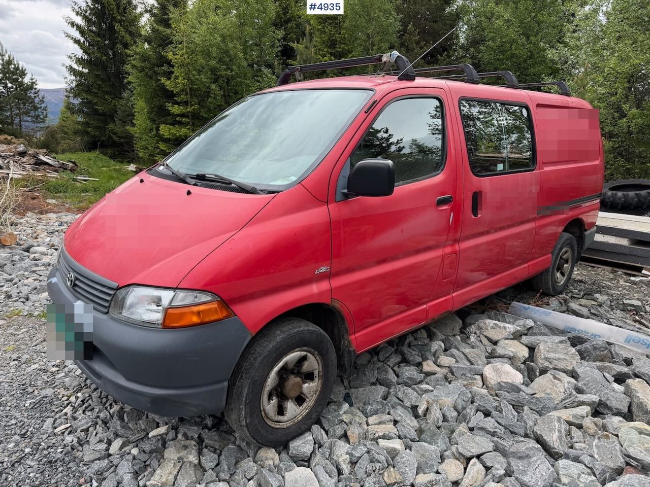 2005 Toyota Hiace 4WD Van. - Fourgon utilitaire: photos 2 2005 Toyota Hiace 4WD Van. - Fourgon utilitaire: photos 2