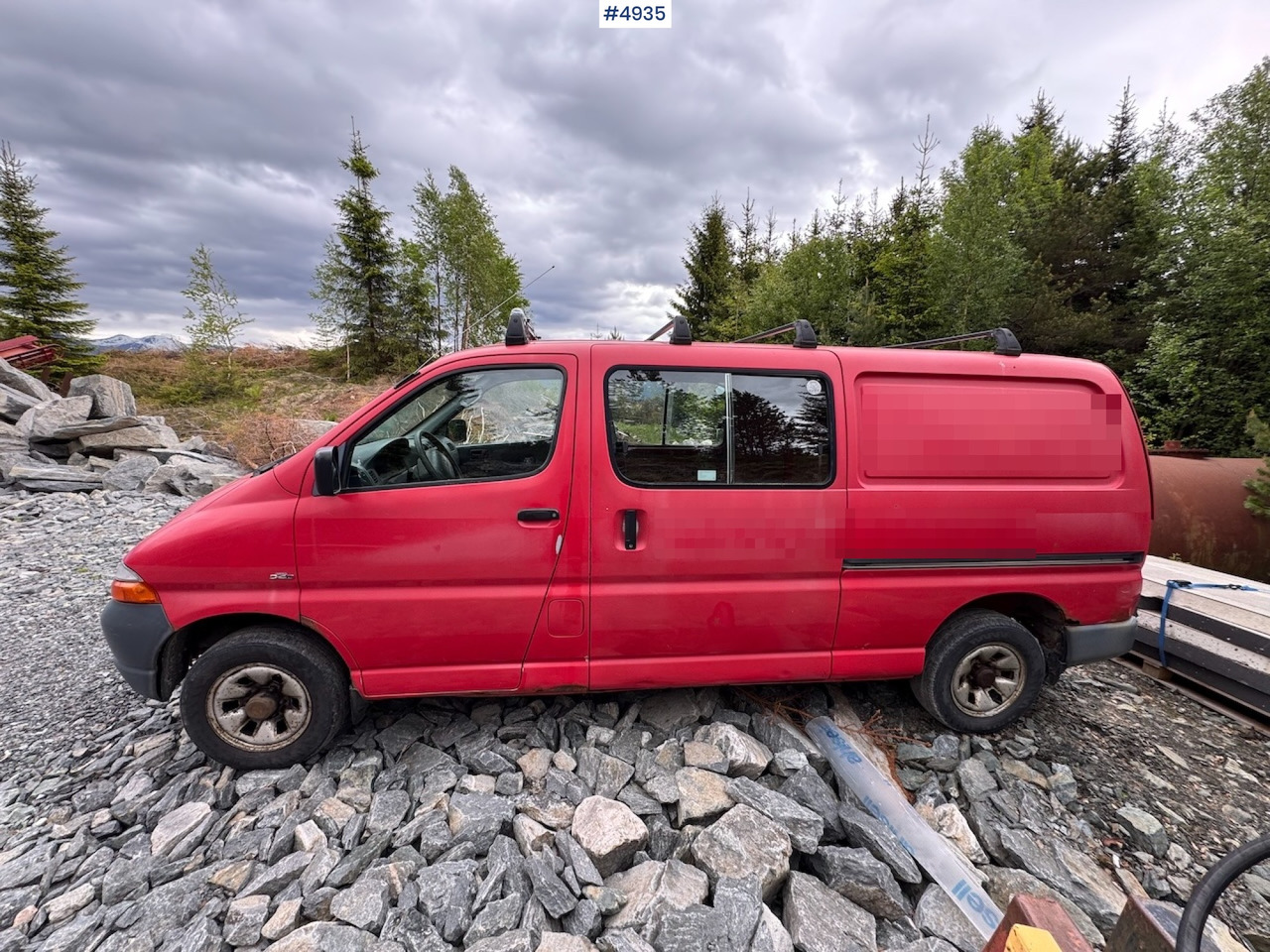 2005 Toyota Hiace 4WD Van. - Fourgon utilitaire: photos 1 2005 Toyota Hiace 4WD Van. - Fourgon utilitaire: photos 1