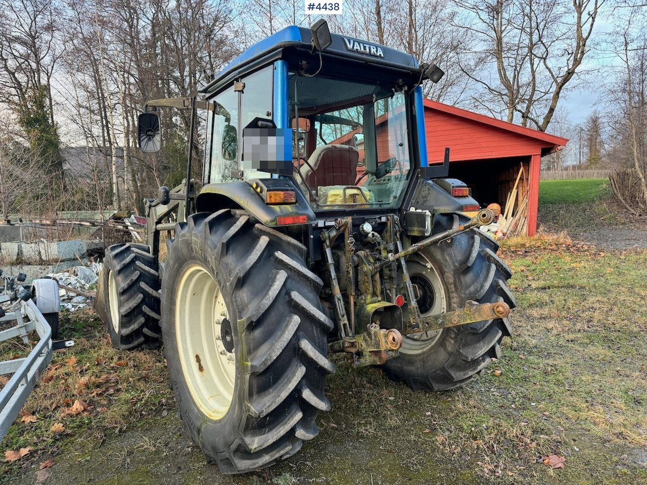 2005 Valtra A75-4 4x4 w/ Front loader and bucket. 3250 hours! - Tracteur agricole: photos 5 2005 Valtra A75-4 4x4 w/ Front loader and bucket. 3250 hours! - Tracteur agricole: photos 5