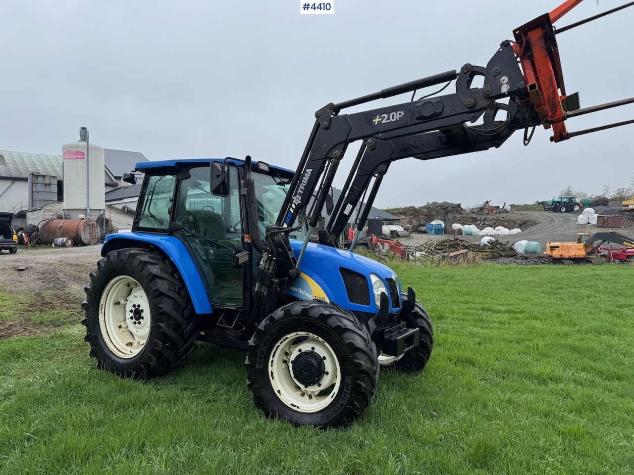2006 New Holland TL100 A w/Front Loader. - Tracteur agricole: photos 1 2006 New Holland TL100 A w/Front Loader. - Tracteur agricole: photos 1