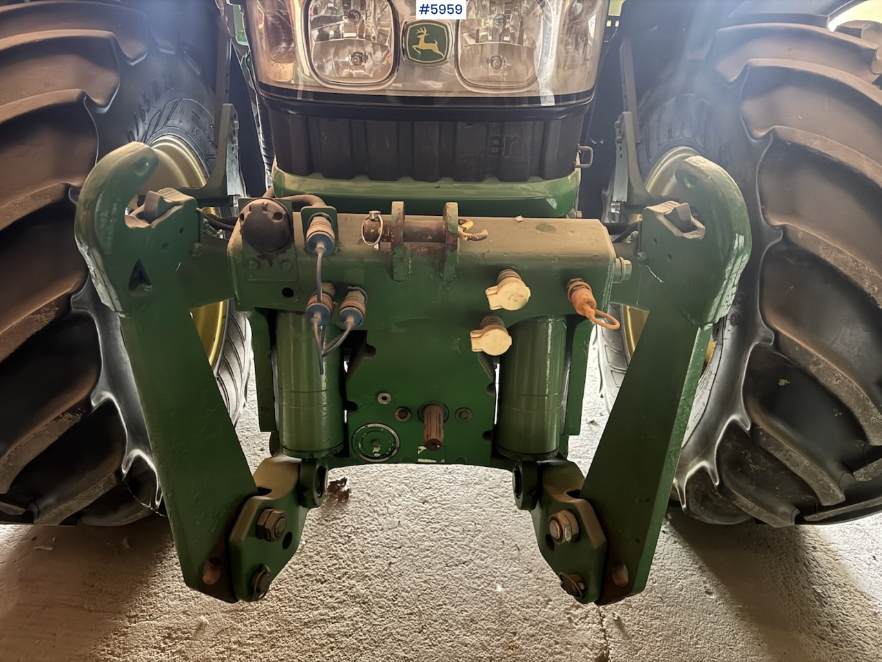 2007 John Deere 6930 w/ Front loader, hydraulics and Front PTO. Rep object. - Tracteur agricole: photos 4 2007 John Deere 6930 w/ Front loader, hydraulics and Front PTO. Rep object. - Tracteur agricole: photos 4
