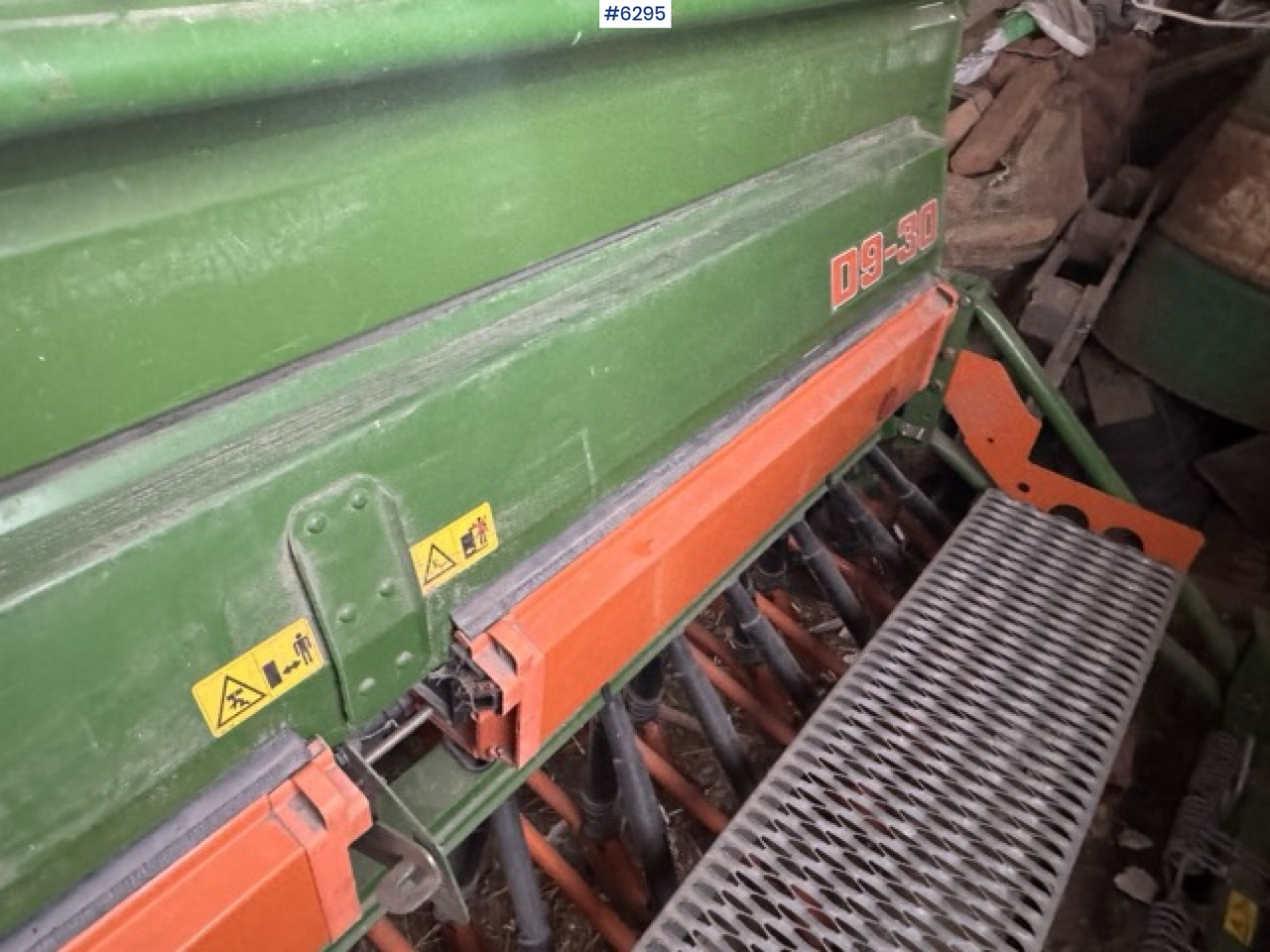 2009 Amazone D9-30 Special Seed Drill - Semoir: photos 5 2009 Amazone D9-30 Special Seed Drill - Semoir: photos 5