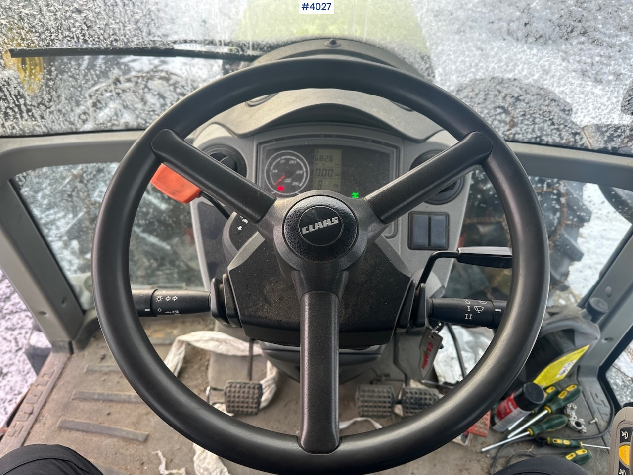 Tracteur agricole 2010 Claas Arion 640 4x4 Tractor: photos 18