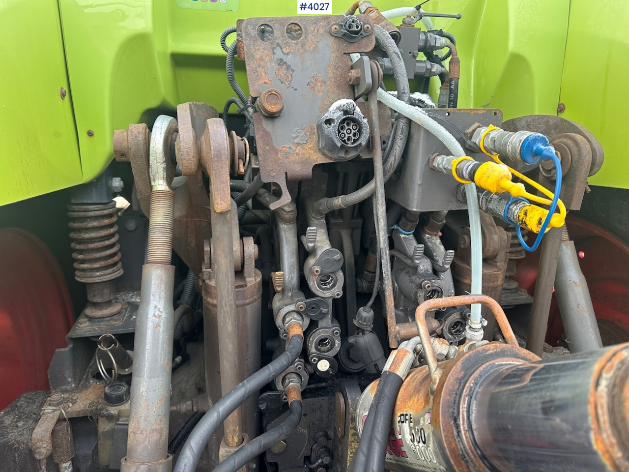 Tracteur agricole 2010 Claas Arion 640 4x4 Tractor: photos 12