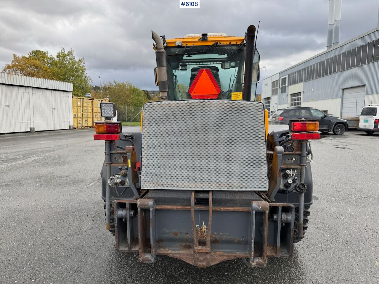 2011 Wille 655C w/ flushing unit, sweeping unit, 2 buckets and pallet fork - Chargeuse sur pneus: photos 4 2011 Wille 655C w/ flushing unit, sweeping unit, 2 buckets and pallet fork - Chargeuse sur pneus: photos 4