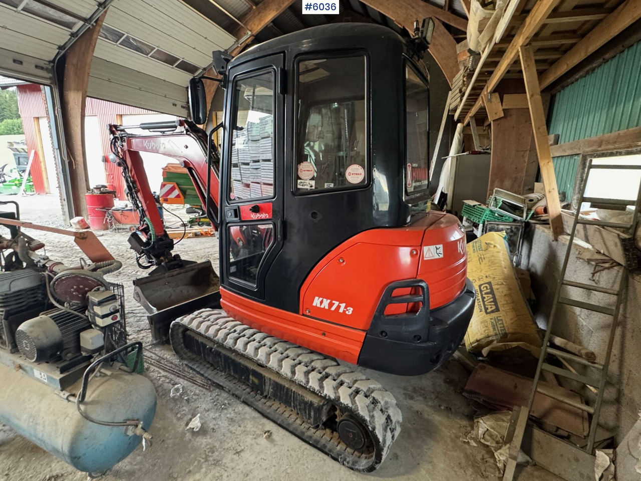 2013 Kubota kx71-3 w/ Rotor tilt, gravel bucket and sanding bucket! - Pelle: photos 3 2013 Kubota kx71-3 w/ Rotor tilt, gravel bucket and sanding bucket! - Pelle: photos 3