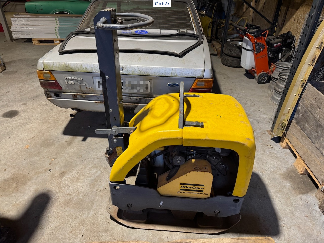 2015 Atlas Copco LG 400 Vibro Plate. - Plaque vibrante: photos 2 2015 Atlas Copco LG 400 Vibro Plate. - Plaque vibrante: photos 2