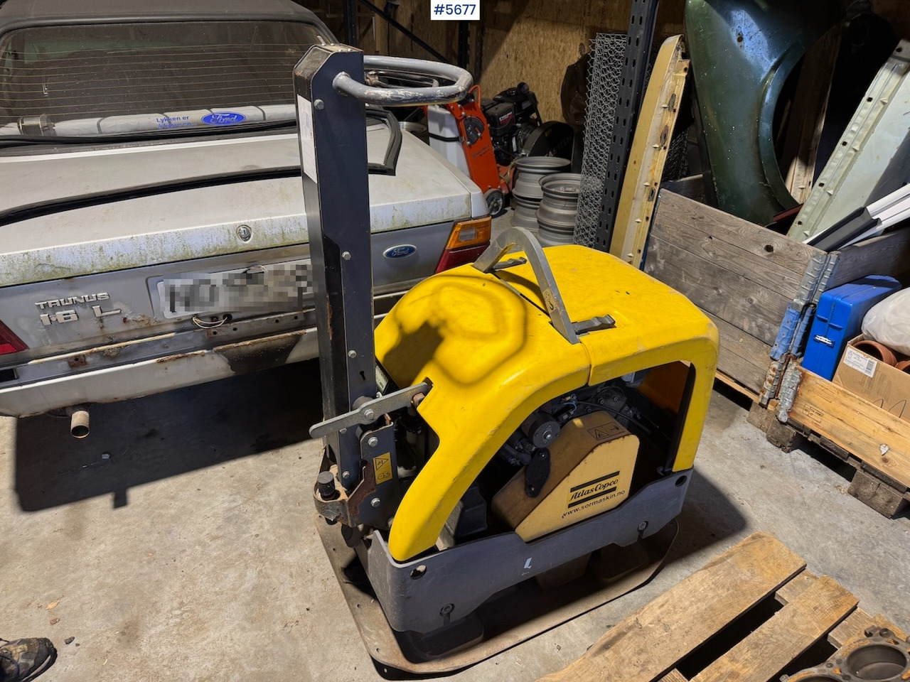2015 Atlas Copco LG 400 Vibro Plate. - Plaque vibrante: photos 1 2015 Atlas Copco LG 400 Vibro Plate. - Plaque vibrante: photos 1